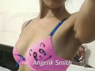 Angelik_Smith