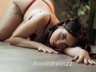 Anniedeviin22