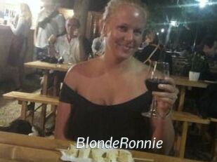 BlondeRonnie