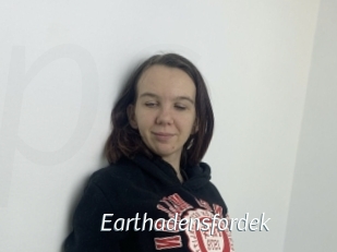 Earthadensfordek