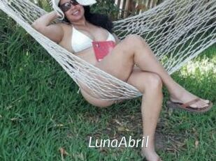 LunaAbril