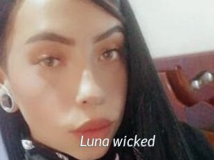 Luna_wicked