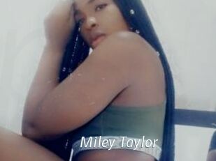 Miley_Taylor