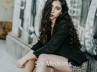 Sia_Medeiros