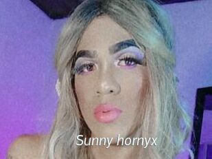 Sunny_hornyx